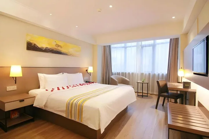 Харбин: Home Inn Plus (Harbin Central Street)