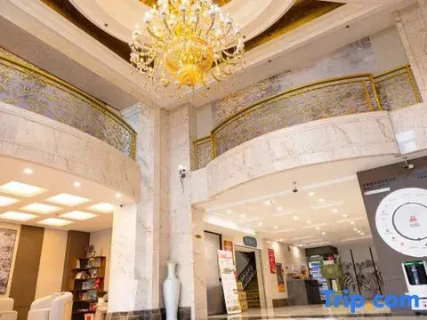 Хулун-Буир: Xingang Hotel