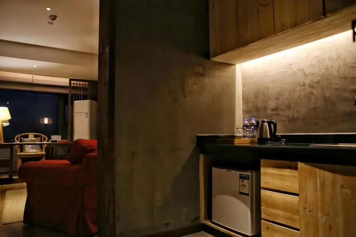 Шиянь: Top Zero Hotel
