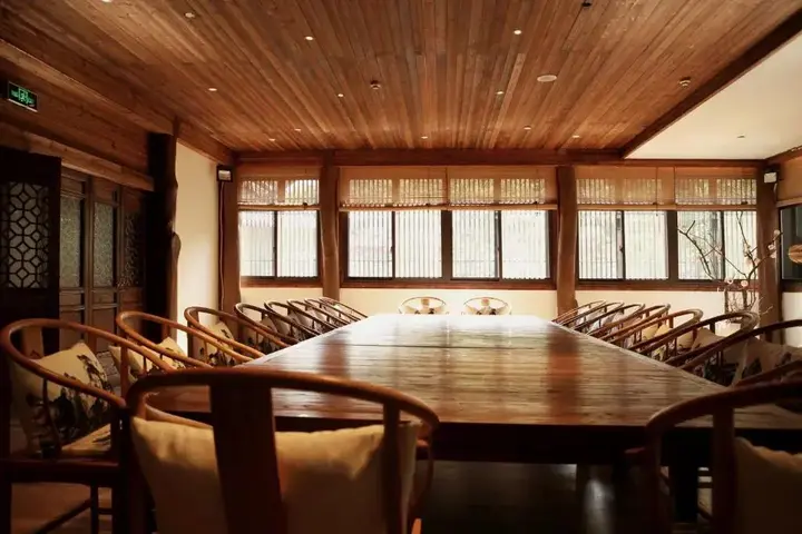 Шиянь: Top Zero Hotel