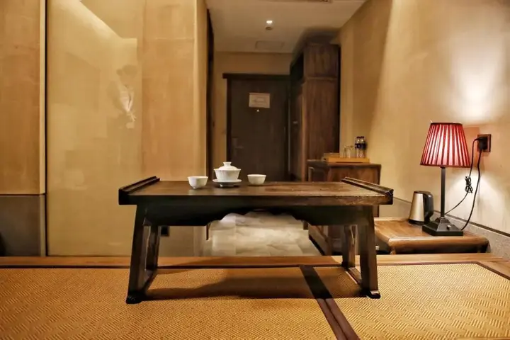 Шиянь: Top Zero Hotel