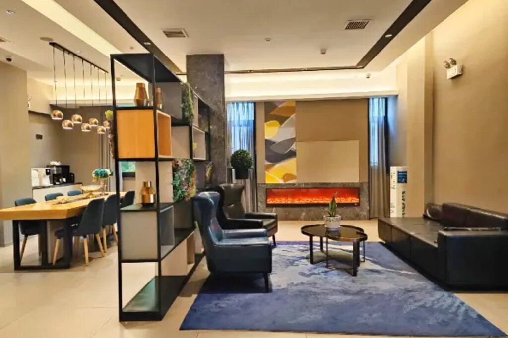Юйси: Homeinn Hotel (Yuxi People's Hospital Wanda Plaza)