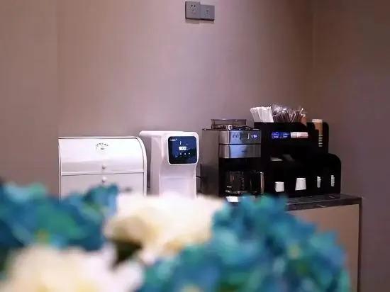 Юйси: Homeinn Hotel (Yuxi People's Hospital Wanda Plaza)