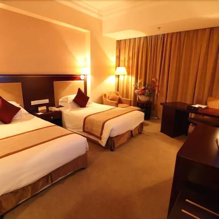Дунъян: Dongyang Garden Hotel