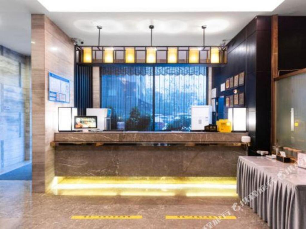 Наньчан: Green Sunshine Holiday Fashion Hotel