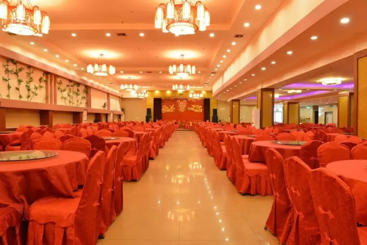 Шаогуань: Bailegong Hotel Xinfeng