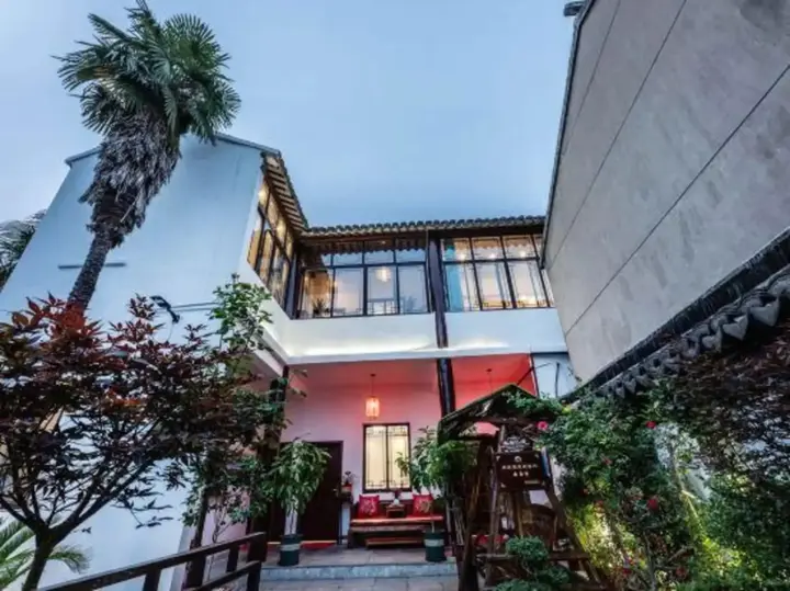 Цзиньцзэ: Tongli Defu Caotang Boutique Hostel