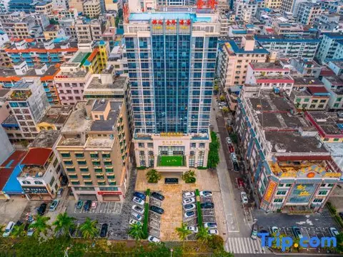 Цюнхай: Coconut Rhyme Golden Dragon Hotel (Qionghai Yinhai Road Flagship)