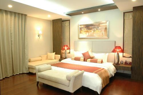 Zhenjiang Runyang Bridge Hotel — фото 2