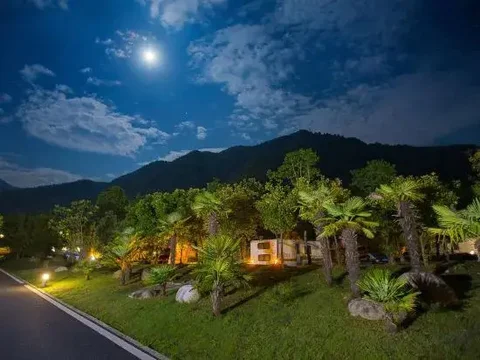 Хуаншань: To Journey Huangshan Camping