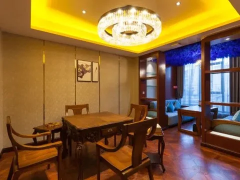 Наньчун: Gold Dragon Hotel