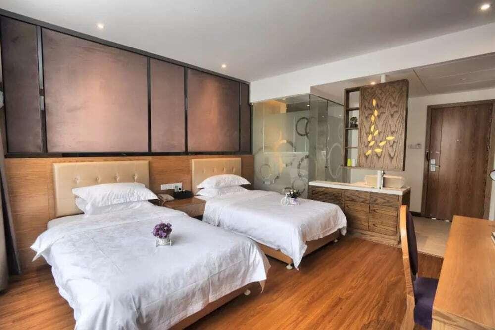 Хуаншань: Huangshan Zuixiang Theme Hotel