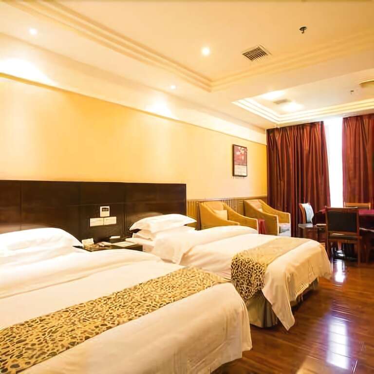 Цзуньи: Jufeng Hotel