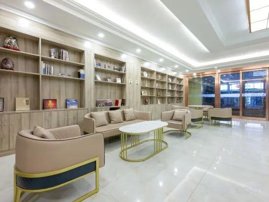 Цзюцюань: Starway Dunhuang Runze Hotel