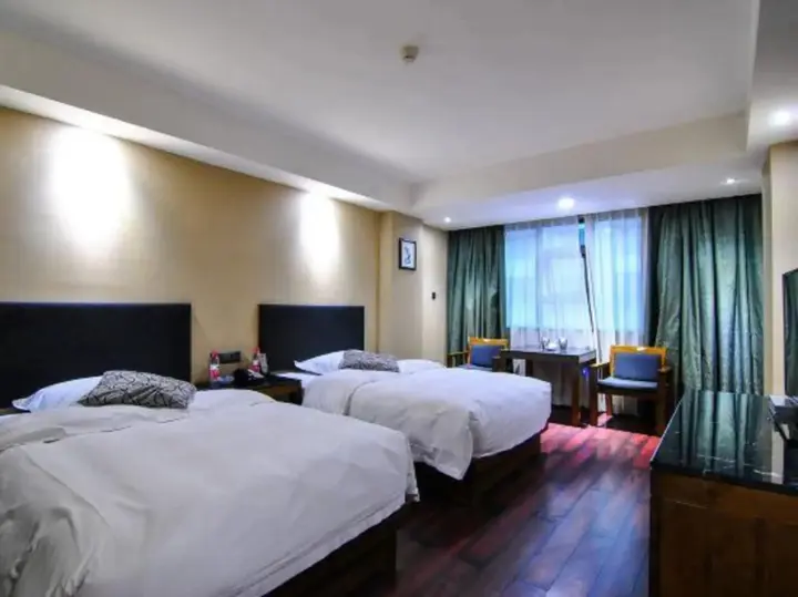 Шаоян: Shunfeng 123 Business Hotel