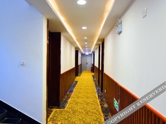 Луань: Jinzhai Tiantangzhai Huilongtan Yinxi Hotel
