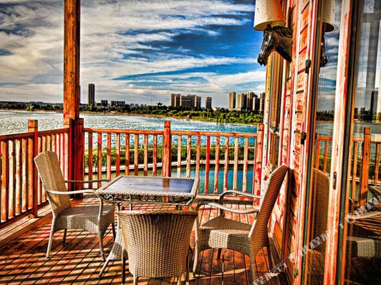 Ордос: Honghaizi Muwu Holiday Hotel