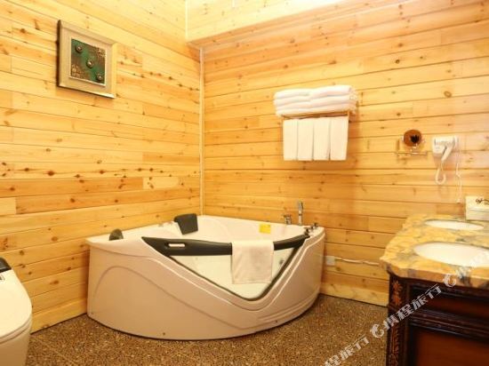 Ордос: Honghaizi Muwu Holiday Hotel