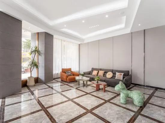 Дунъян: INTO Film Road Shuyue Hotel (Hengdian Film & Television City Branch)