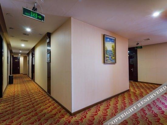 Наньчан: Xingyue Business Hotel