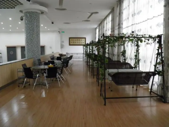 Куньмин: Dipai Business Hotel