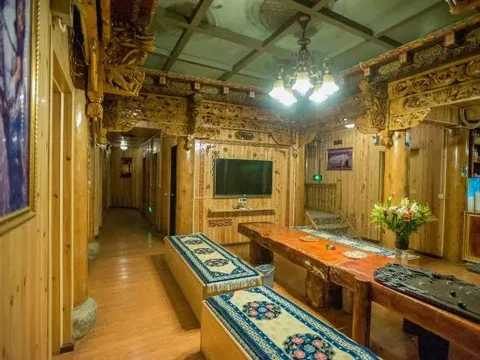 Шангри-Ла: Danla Inn