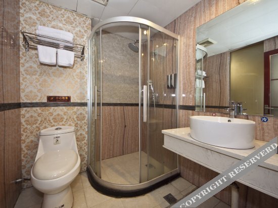 Наньпин: Haichuan Theme Hotel