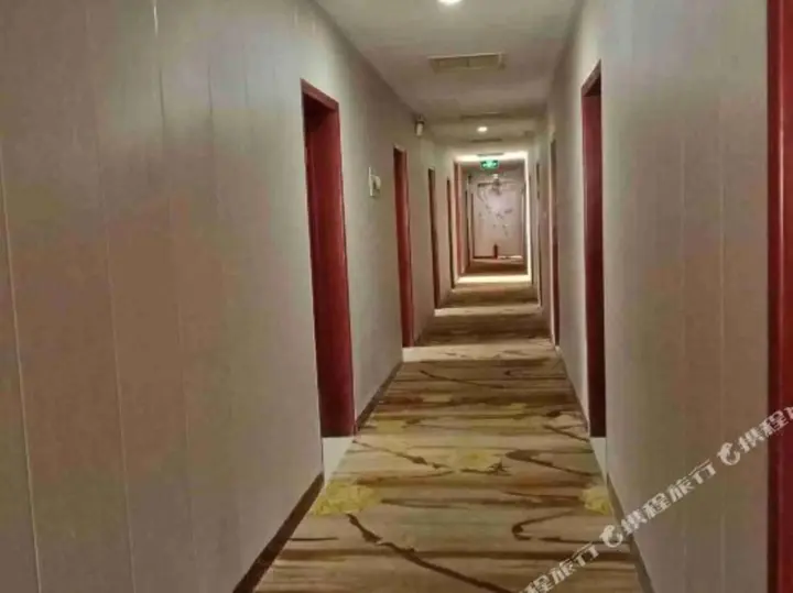 Тайан: Mingrui Hotel
