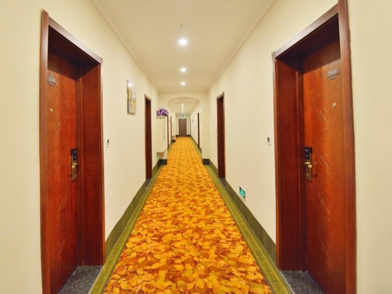 Чжанцзякоу: GreenTree Inn ZhangJiaKou North Zuanshi Road Yanchang Shell Hotel