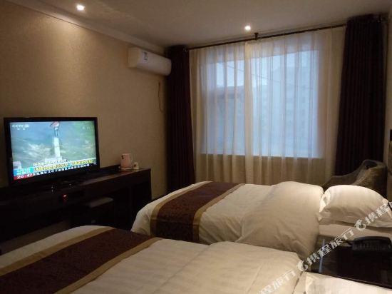 Цзяюйгуань: Vienna Hotel