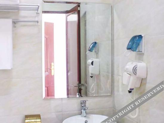 Янгиианг: Sanshun Inn