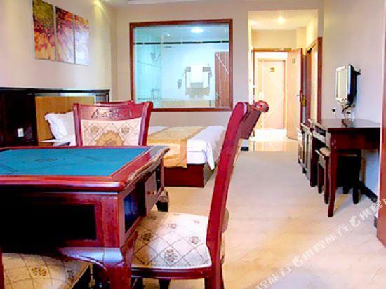 Вэйнань: Yuxinyuan Hotel