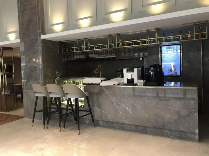 Шанхай: Yitel Premium