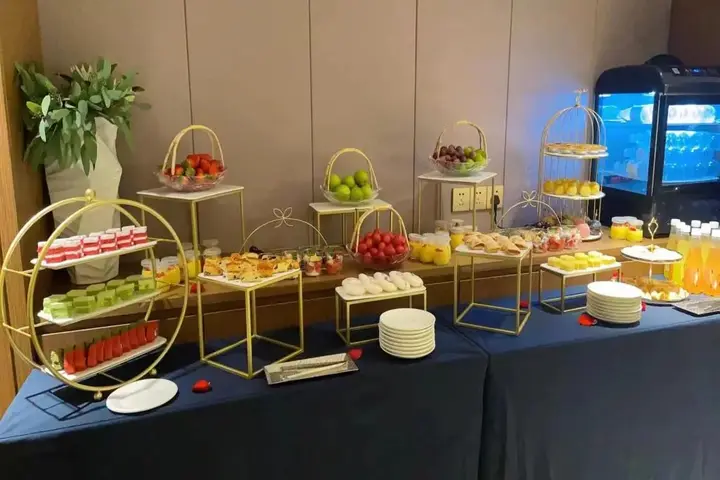 Шанхай: Yitel Premium