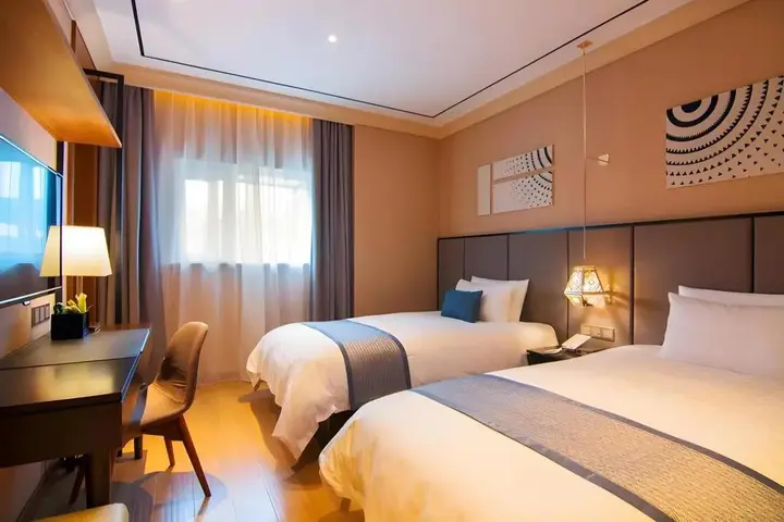 Шанхай: Yitel Premium