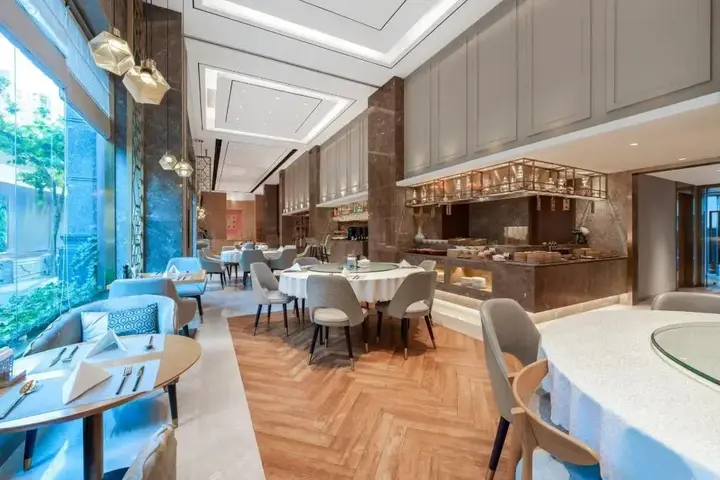 Шанхай: Yitel Premium