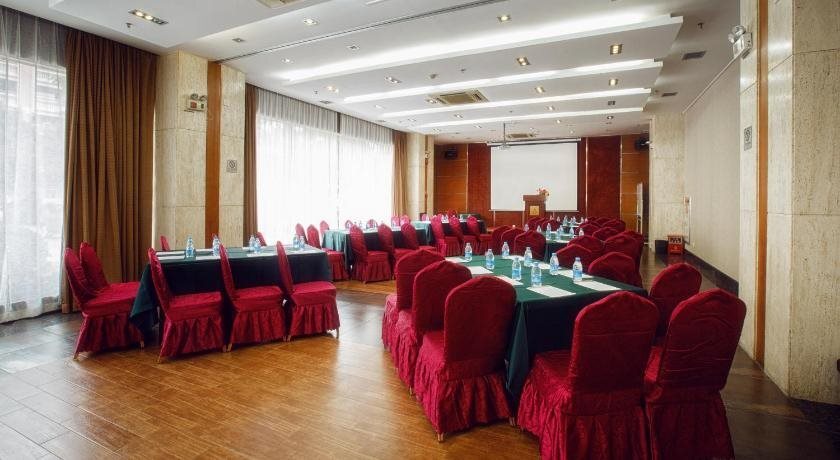 Чжуншань: Jinbai Hotel