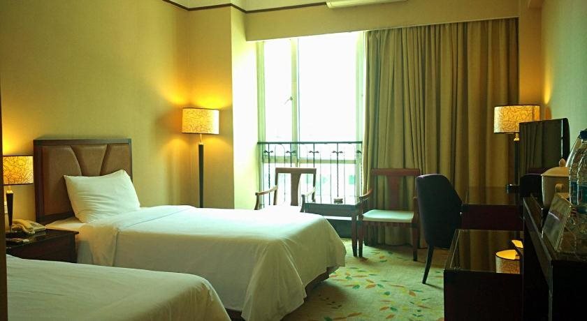 Чжуншань: Jinbai Hotel