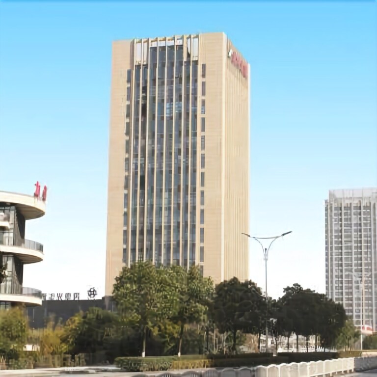 Цзясинь: Siji Guanghua Hotel