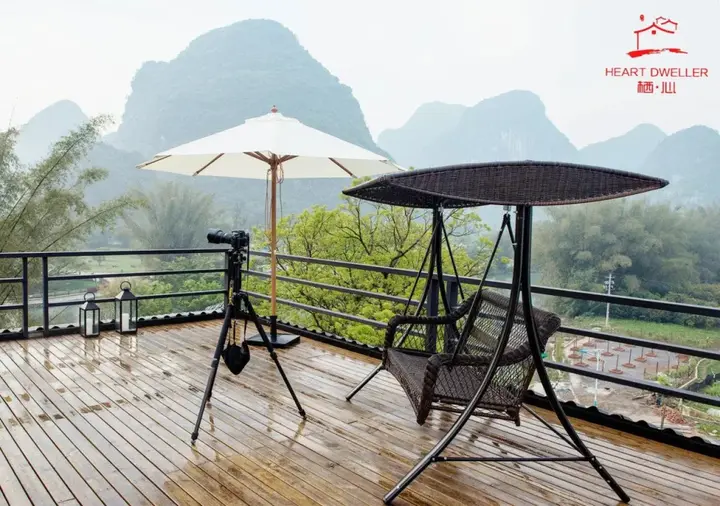 Яншо: Yangshuo Qixin Inn