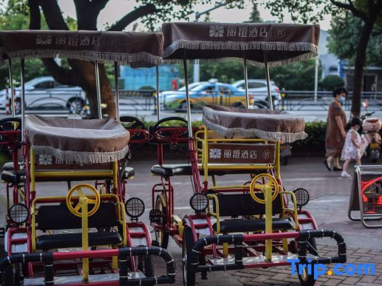 carousel image 0