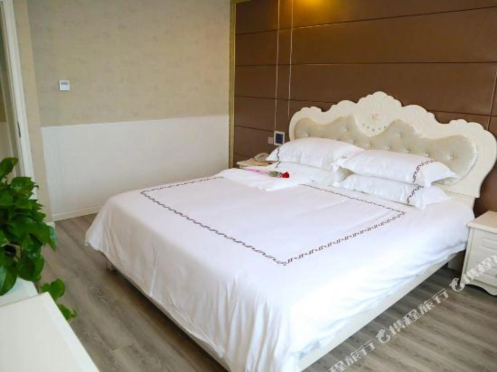 Шаоксинг: Zuiyi City Garden Hotel (Shaoxing East Station Wanhe City)
