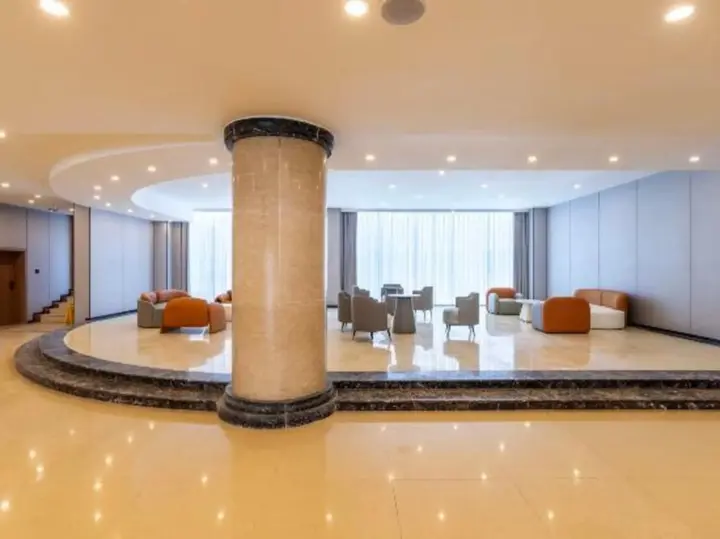 Чэнду: Xiling Snow Mountain Maple Leaf Hotel