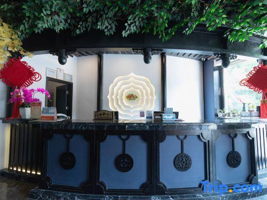 Аньцин: Huangmei Shanzhuang Hotel