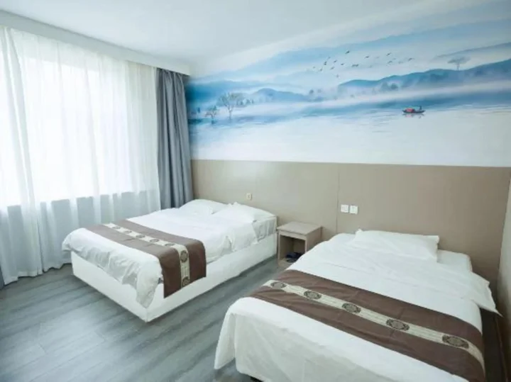 Хэйхэ: Caizheng Hotel