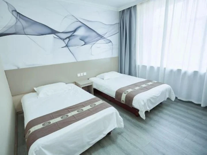 Хэйхэ: Caizheng Hotel