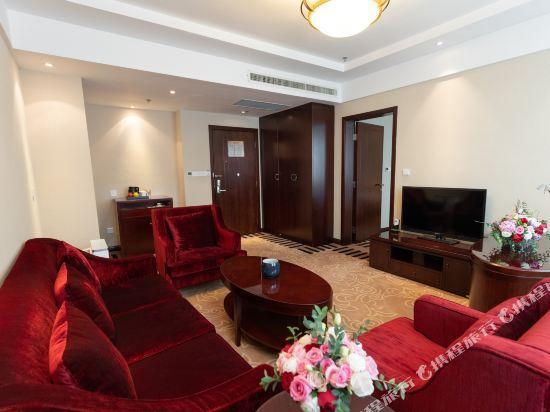 Ухань: Jiuzhou Tongqu Hotel