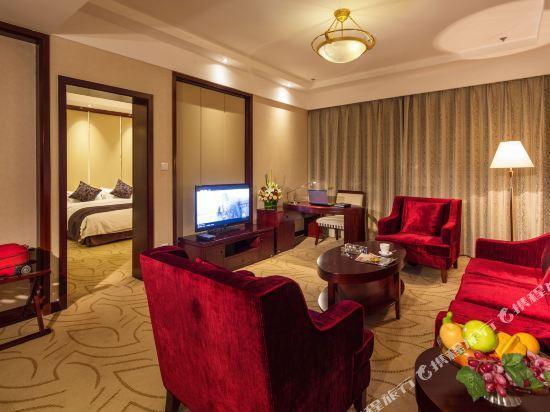 Ухань: Jiuzhou Tongqu Hotel