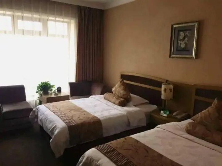 Харбин: Ping'an Business Hotel