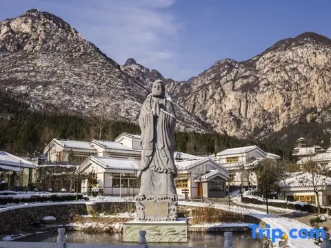 Чжэнчжоу: Zhaojian Shanju Hotel
